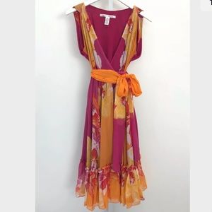 DIANE VON FURSTENBERG PINK MULTI FLORAL DRESS SIZE 4